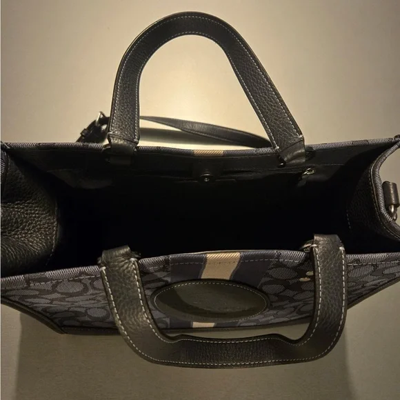 Coach Navy and Black Signature Tote - Picture 5 of 9